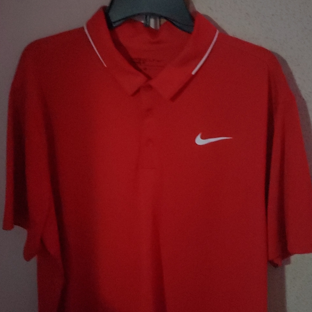 Mens Nike short sleeve shirt